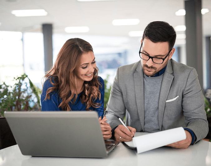 Profesionales trabajando